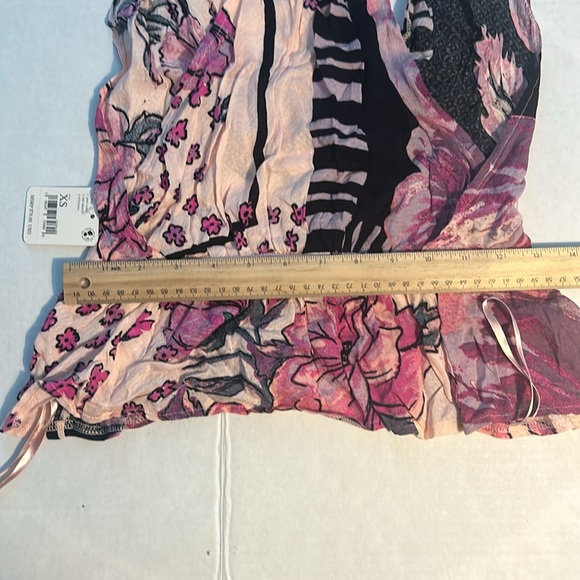 Free People XSm Top Hot Tropics Floral Dark Combo Cinched Halter Racerback NWT - Picture 9 of 9